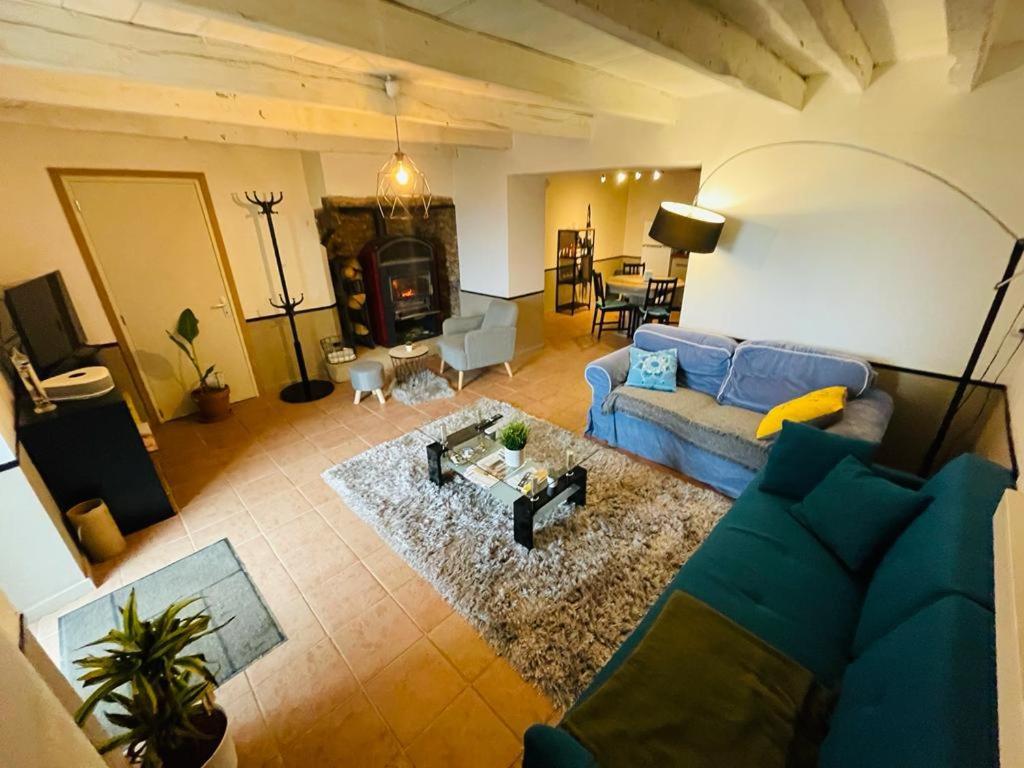 Maison Au Calme Pour 5 Personnes La Chapelle-de-Brain Exterior photo